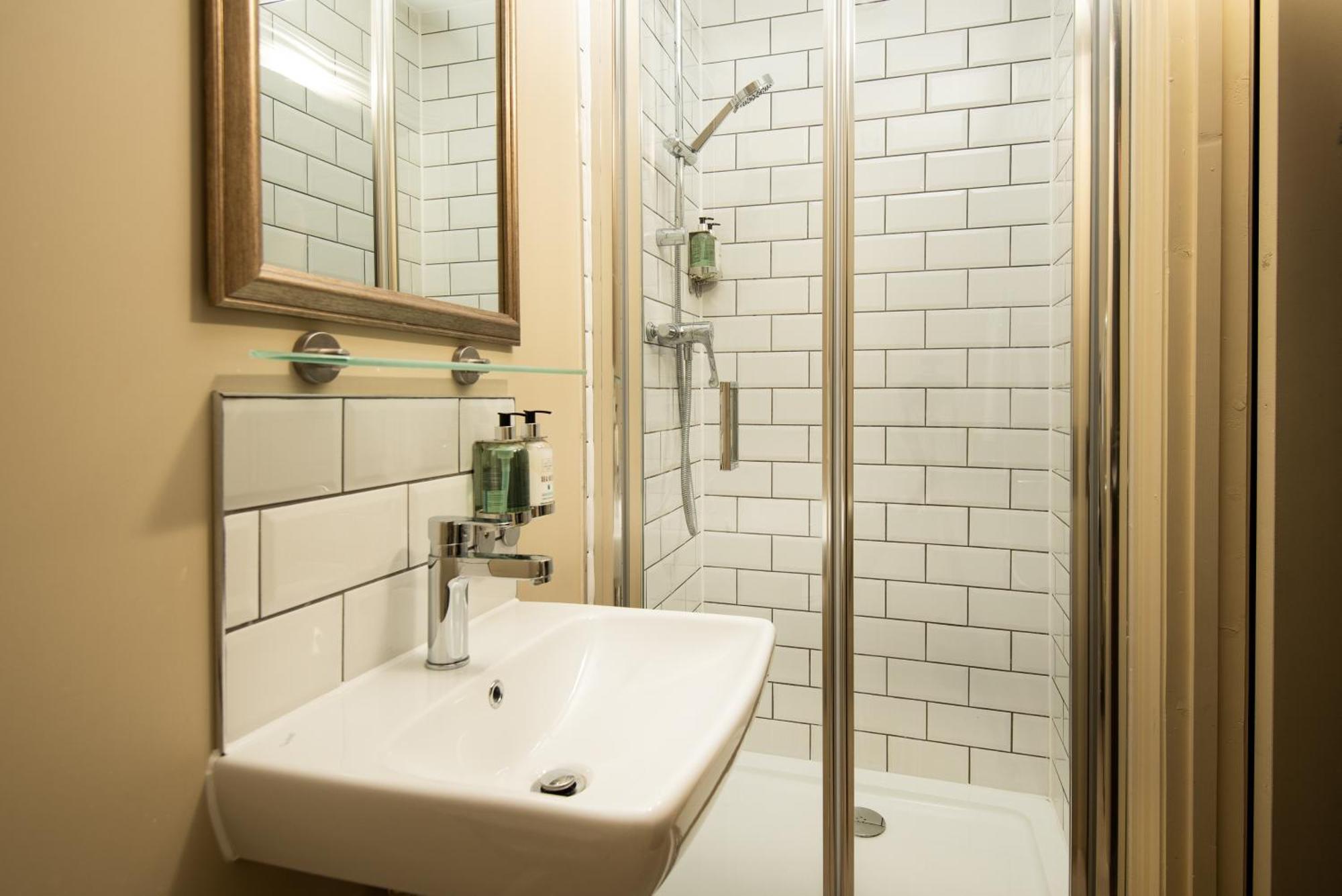 The Ambleside Inn - The Inn Collection Group 部屋 写真